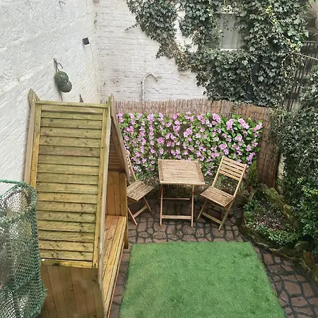 Amber Free Parking Whitby